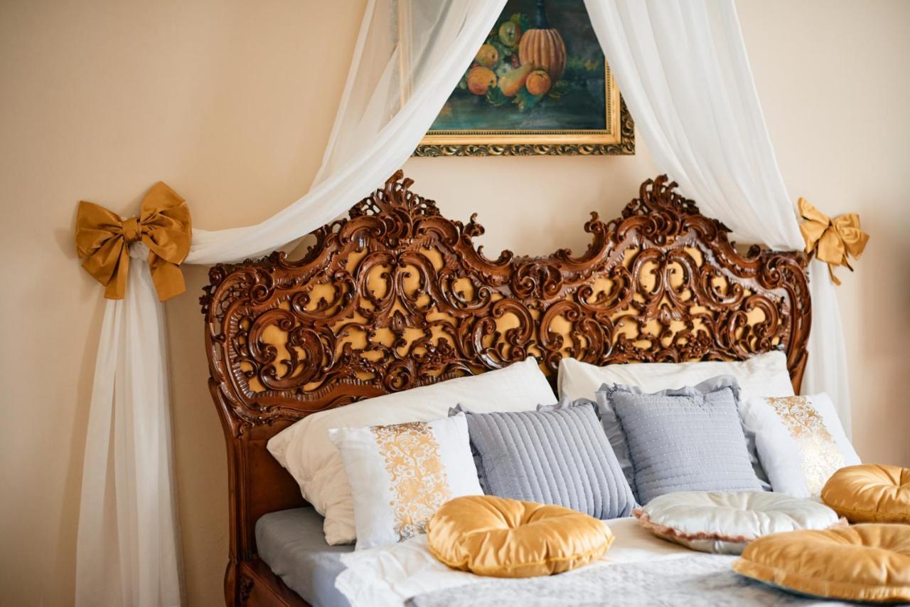 Ambrozuv Dvur Apartment Pouzdrany ภายนอก รูปภาพ