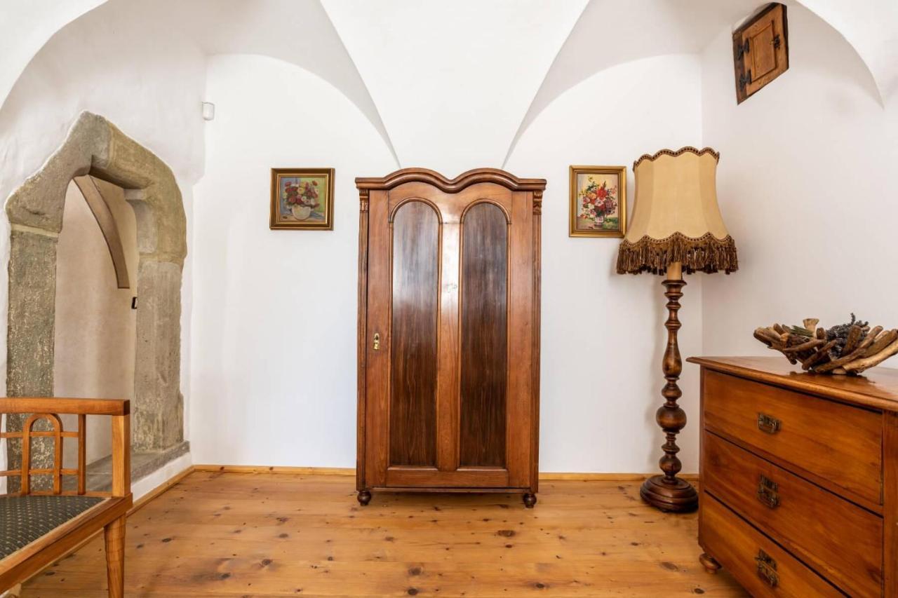 Ambrozuv Dvur Apartment Pouzdrany ภายนอก รูปภาพ