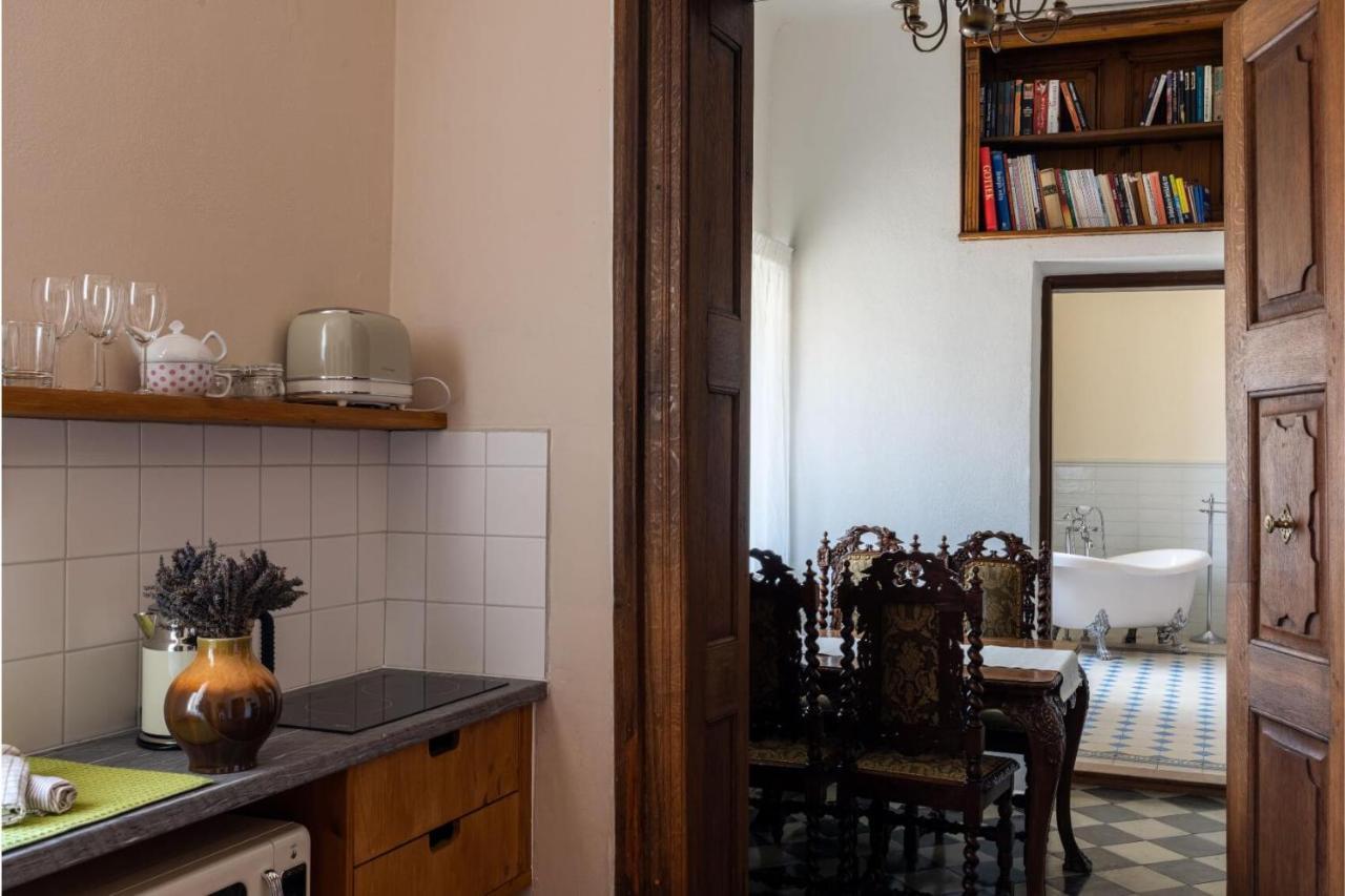 Ambrozuv Dvur Apartment Pouzdrany ภายนอก รูปภาพ